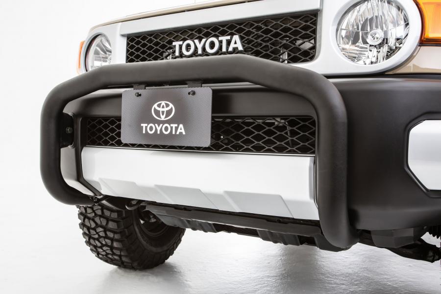  Toyota FJ-S Cruiser 2012 года  (фото 12 из 14)
